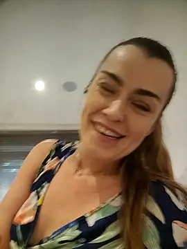 Snapshot of Carolinemiam chatting on October 16, 2025, 12:46 pm Carolinemiam online show from October 16, 2025, 12:46 pm