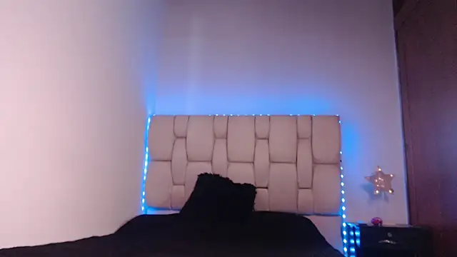 Snapshot of MysticShaira chatting on November 15, 2025, 11:31 pm MysticShaira online show from November 15, 2025, 11:31 pm