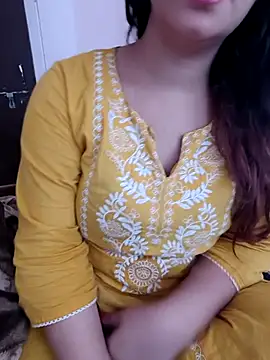 Dimple sexxy online show from April 19, 2026, 6:25 am