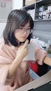 titty150150 online show from September 18, 2025, 2:20 pm