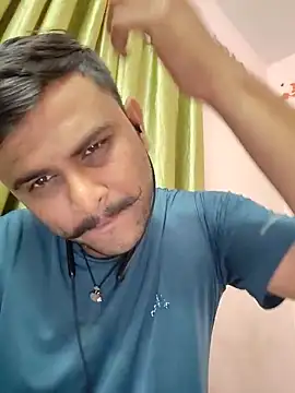 Frvgggghh online show from November 20, 2025, 8:26 am