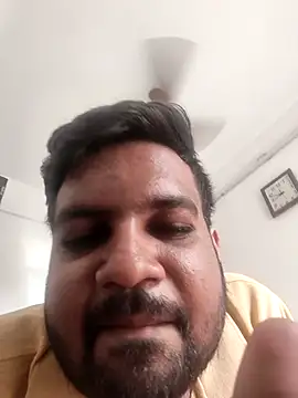 vinay smalldick online show from June 14, 2026, 3:19 am