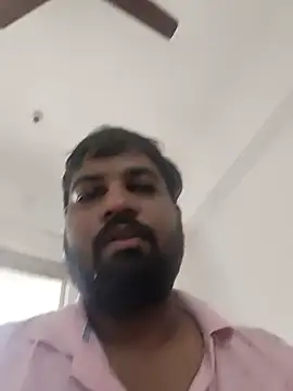 vinay smalldick online show from July 1, 2026, 5:08 am