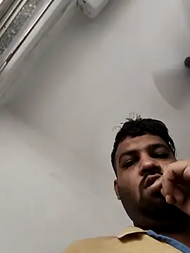 Snapshot of vinay_smalldick chatting on May 10, 2026, 1:20 am vinay smalldick online show from May 10, 2026, 1:20 am