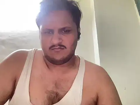 chiikuloveu online show from November 8, 2025, 9:24 am