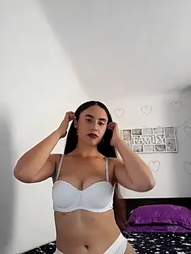 SweetViky online show from October 5, 2025, 8:49 am