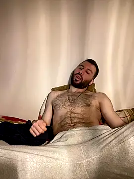 Snapshot of speddy34 chatting on October 16, 2025, 7:00 pm speddy34 online show from October 16, 2025, 7:00 pm