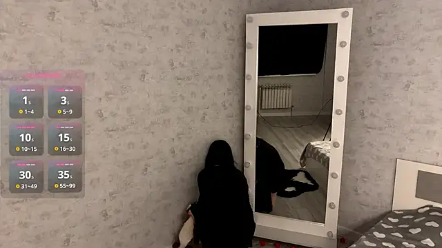 Snapshot of FakeLamb chatting on February 2, 2026, 9:14 pm FakeLamb online show from February 2, 2026, 9:14 pm