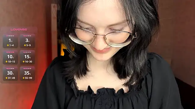 Snapshot of FakeLamb chatting on February 25, 2026, 9:14 pm FakeLamb online show from February 25, 2026, 9:14 pm