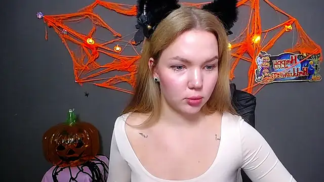 Snapshot of StellaLight chatting on October 15, 2025, 11:07 am StellaLight online show from October 15, 2025, 11:07 am
