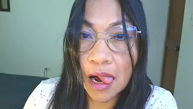 Snapshot of LissafeetHott chatting on June 30, 2026, 11:49 pm LissafeetHott online show from June 30, 2026, 11:49 pm