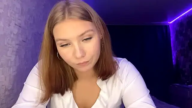 SwiiSweet online show from October 18, 2025, 1:02 pm