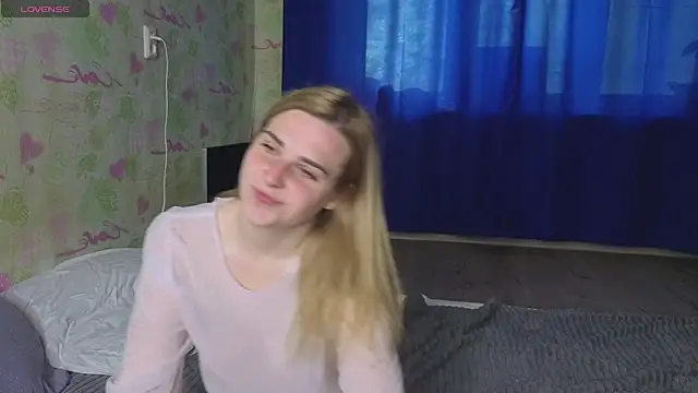 HelenMartines online show from June 15, 2026, 10:59 am