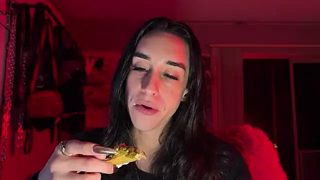 xoFrankie online show from March 30, 2026, 3:30 am