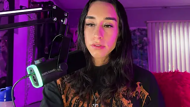 xoFrankie online show from April 9, 2026, 11:11 pm