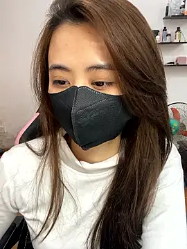 Mochi21 online show from January 12, 2026, 3:57 am