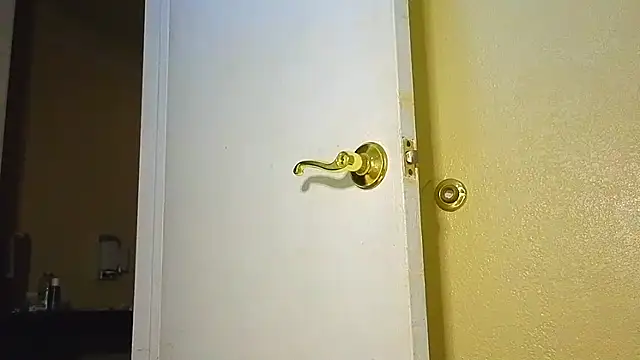 Snapshot of CinnaCakesss chatting on November 29, 2025, 8:03 am CinnaCakesss online show from November 29, 2025, 8:03 am