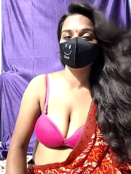 cutie pei002 online show from October 7, 2025, 1:23 pm