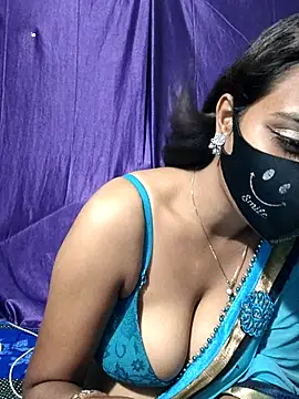 cutie pei002 online show from November 11, 2025, 2:45 pm