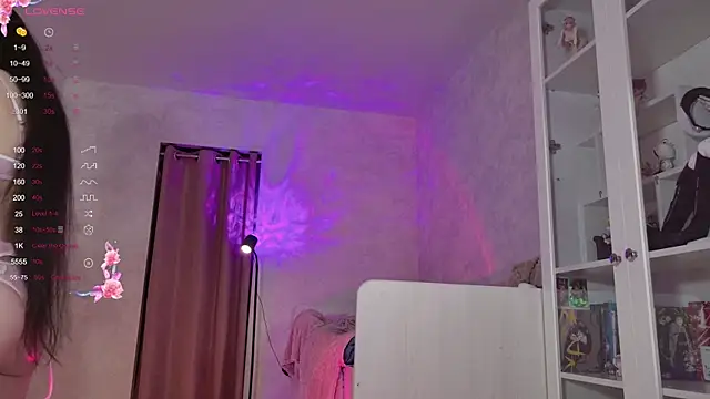 Snapshot of MiraJadee chatting on November 8, 2025, 8:45 pm MiraJadee online show from November 8, 2025, 8:45 pm