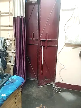 Snapshot of meenu_bhabhi547 chatting on December 18, 2025, 4:50 am meenu bhabhi547 online show from December 18, 2025, 4:50 am