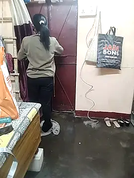 meenu bhabhi547 online show from November 19, 2025, 4:56 am