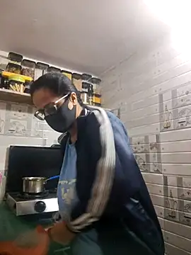 Snapshot of meenu_bhabhi547 chatting on November 30, 2025, 2:12 am meenu bhabhi547 online show from November 30, 2025, 2:12 am