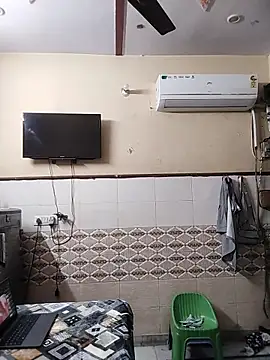 Snapshot of meenu_bhabhi547 chatting on December 20, 2025, 2:58 am meenu bhabhi547 online show from December 20, 2025, 2:58 am