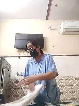 meenu bhabhi547 online show from February 19, 2026, 3:03 am