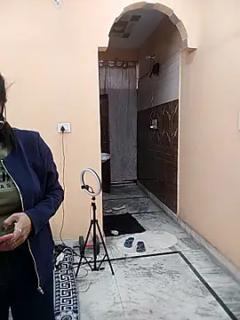 meenu bhabhi547 online show from March 20, 2026, 4:57 am