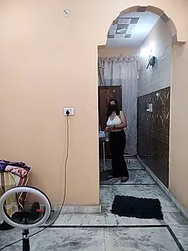 meenu bhabhi547 online show from March 31, 2026, 4:36 am