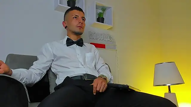 Tayler bennet  online show from September 13, 2025, 3:50 am