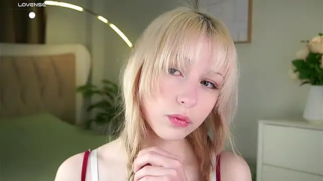 MarciDarugar online show from January 11, 2026, 3:30 pm