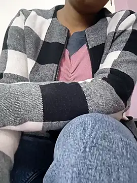 Snapshot of Rekha_89 chatting on January 15, 2026, 3:54 am Rekha 89 online show from January 15, 2026, 3:54 am