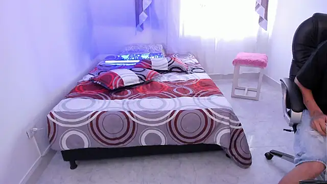 Snapshot of maxthomson_boy chatting on September 10, 2025, 8:30 pm maxthomson boy online show from September 10, 2025, 8:30 pm