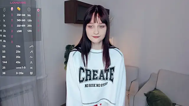 Snapshot of KatyKufel chatting on January 6, 2026, 7:29 pm KatyKufel online show from January 6, 2026, 7:29 pm