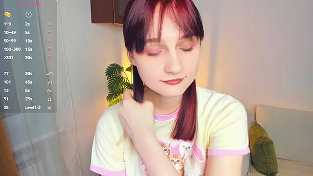 Snapshot of KatyKufel chatting on December 3, 2025, 7:24 pm KatyKufel online show from December 3, 2025, 7:24 pm