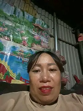 Snapshot of Dunmii chatting on September 18, 2025, 12:41 pm Dunmii online show from September 18, 2025, 12:41 pm
