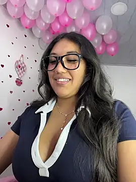 SharaRous online show from March 8, 2026, 9:29 pm