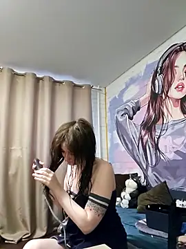 SophiaHarris online show from September 29, 2025, 12:55 pm