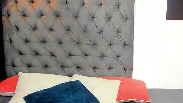 Snapshot of nahiroby_ebony chatting on March 3, 2026, 5:42 pm nahiroby ebony online show from March 3, 2026, 5:42 pm