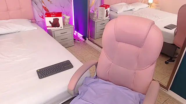 Snapshot of Red_kytty6 chatting on November 17, 2025, 3:16 pm Red kytty6 online show from November 17, 2025, 3:16 pm