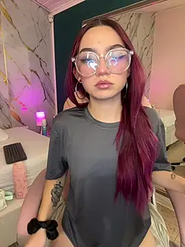 Red kytty6 online show from June 3, 2026, 2:01 am