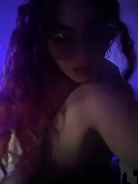 Snapshot of Red_kytty6 chatting on November 23, 2025, 3:38 am Red kytty6 online show from November 23, 2025, 3:38 am