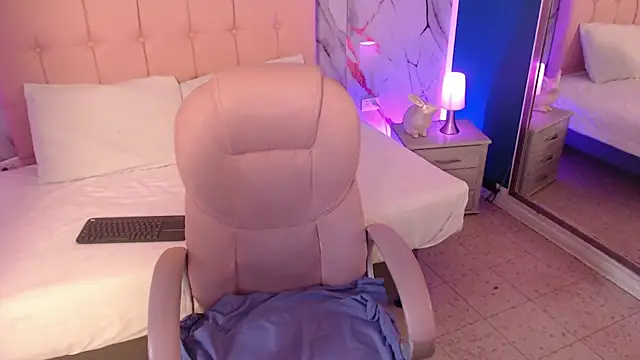 Snapshot of Red_kytty6 chatting on November 24, 2025, 3:12 pm Red kytty6 online show from November 24, 2025, 3:12 pm