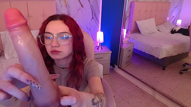 Snapshot of Red_kytty6 chatting on November 26, 2025, 3:17 am Red kytty6 online show from November 26, 2025, 3:17 am