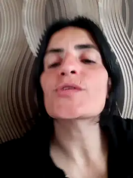 Snapshot of Gecenin_Kralicesi chatting on April 25, 2026, 9:56 am Gecenin Kralicesi online show from April 25, 2026, 9:56 am