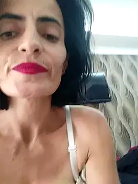 Snapshot of Gecenin_Kralicesi chatting on October 23, 2025, 11:42 am Gecenin Kralicesi online show from October 23, 2025, 11:42 am