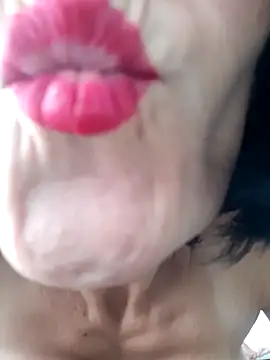 Snapshot of Gecenin_Kralicesi chatting on October 28, 2025, 9:08 am Gecenin Kralicesi online show from October 28, 2025, 9:08 am