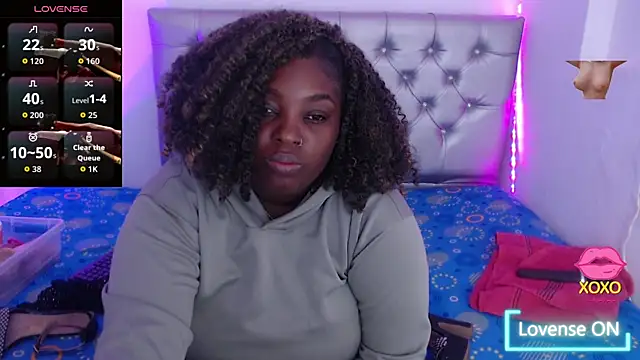 ebony NeighborMoans online show from October 8, 2025, 3:19 am